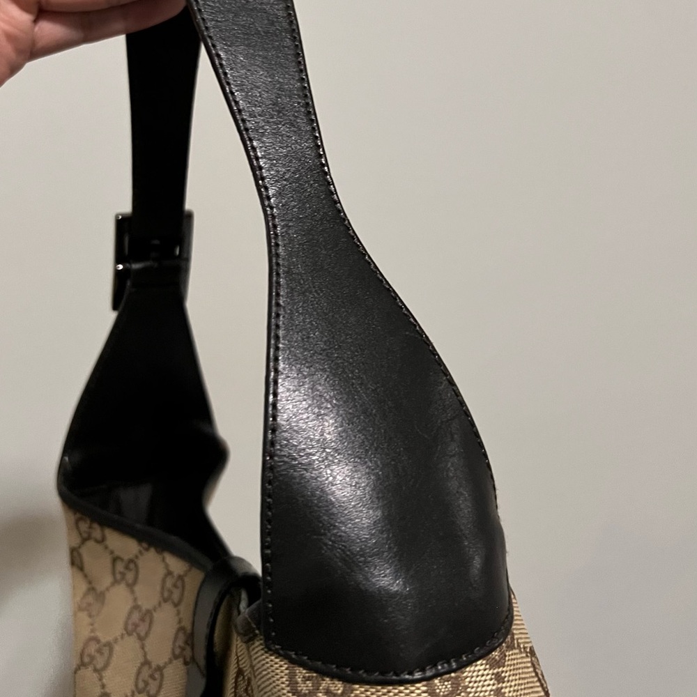 Vintage Gucci Jackie one-shoulder bag in black leather and GG canvas - Picture 6 of 11